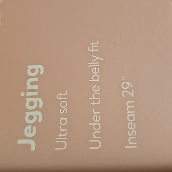 Destination Maternity Jegging Size Small Under Belly Fit New - Picture 6 of 15